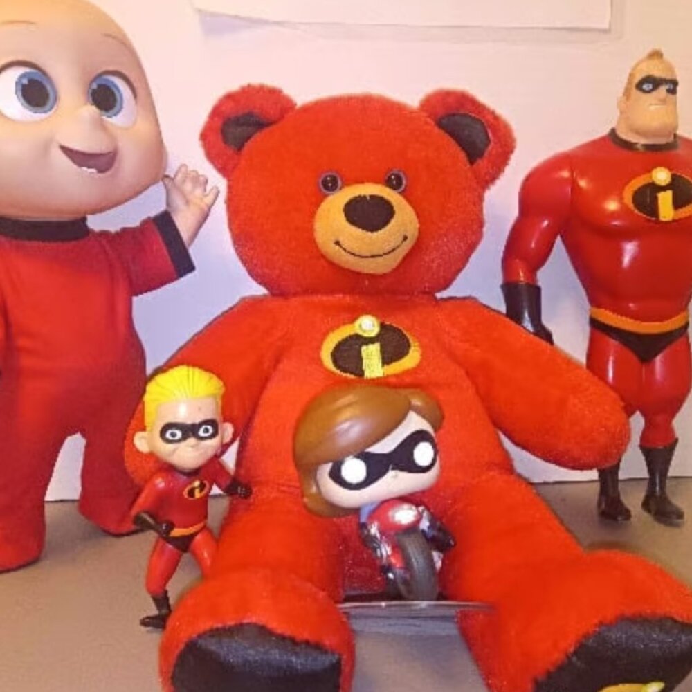 Talking Incredibles Lot